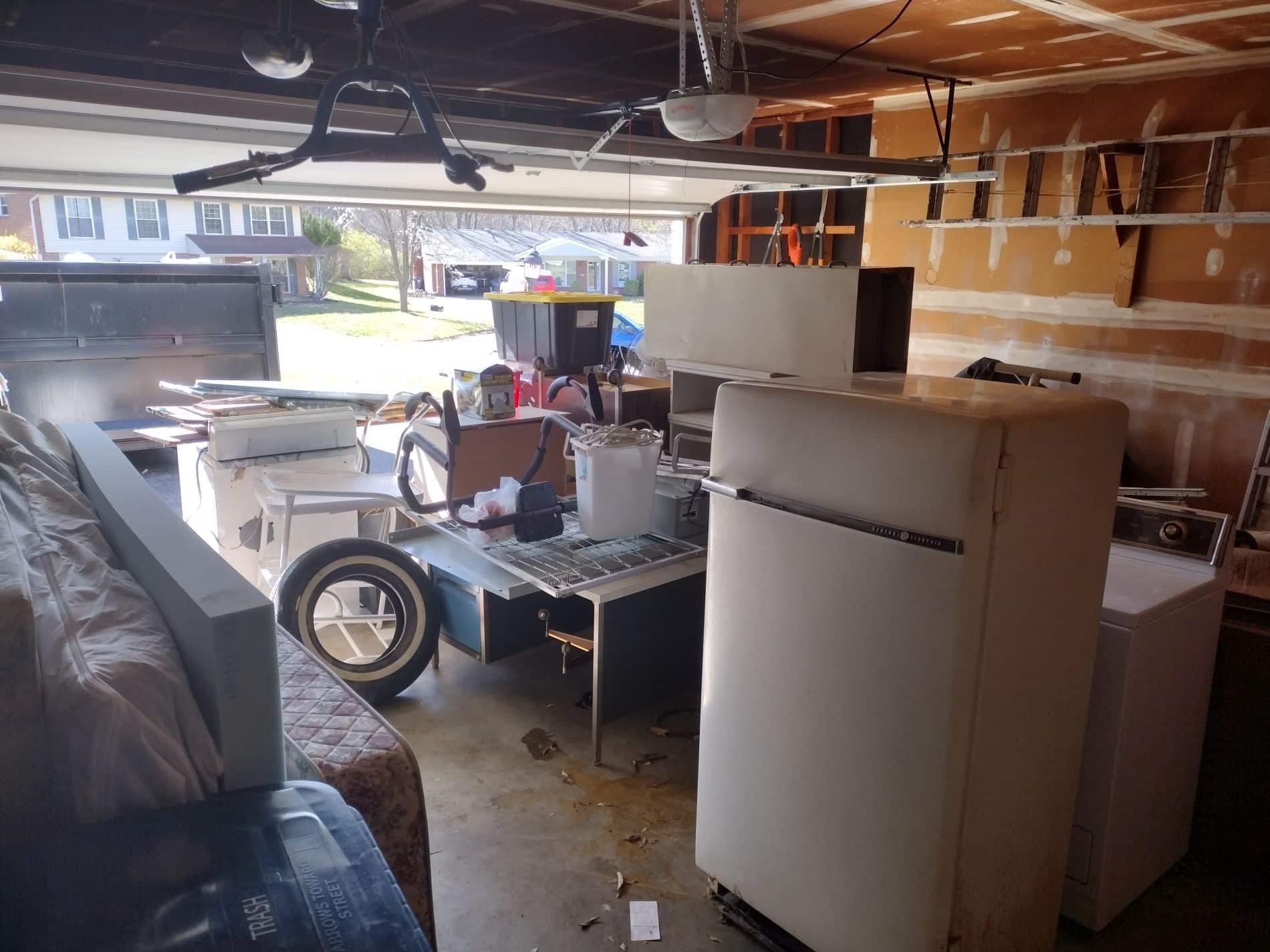 Garage Cleanout Ballwin, Missouri Before